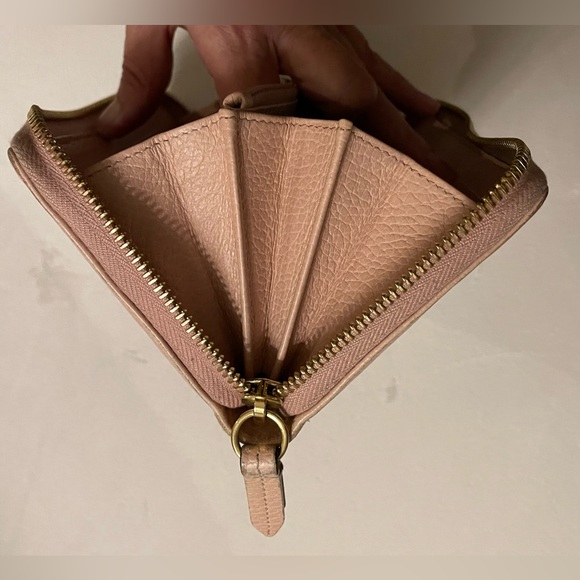Authentic GG Gucci Marmont Long Zippy Wallet Light Pink Color With COA - Picture 12 of 15